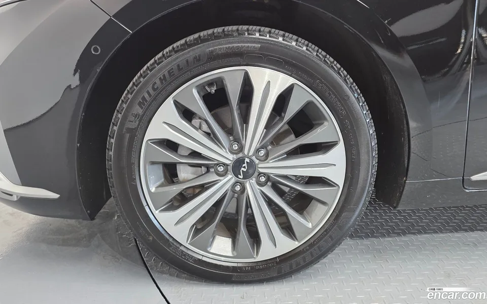 Kia K8 Hybrid 2023 — миниатюра 2