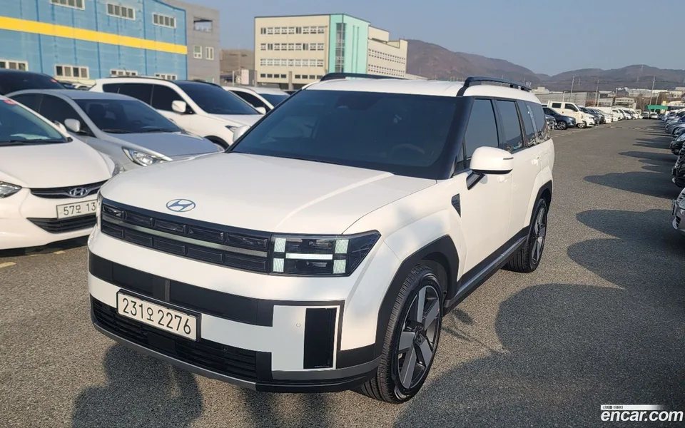 Hyundai SantaFe 2.5T 2WD 2023 — фото 1, купить с доставкой в Москву
