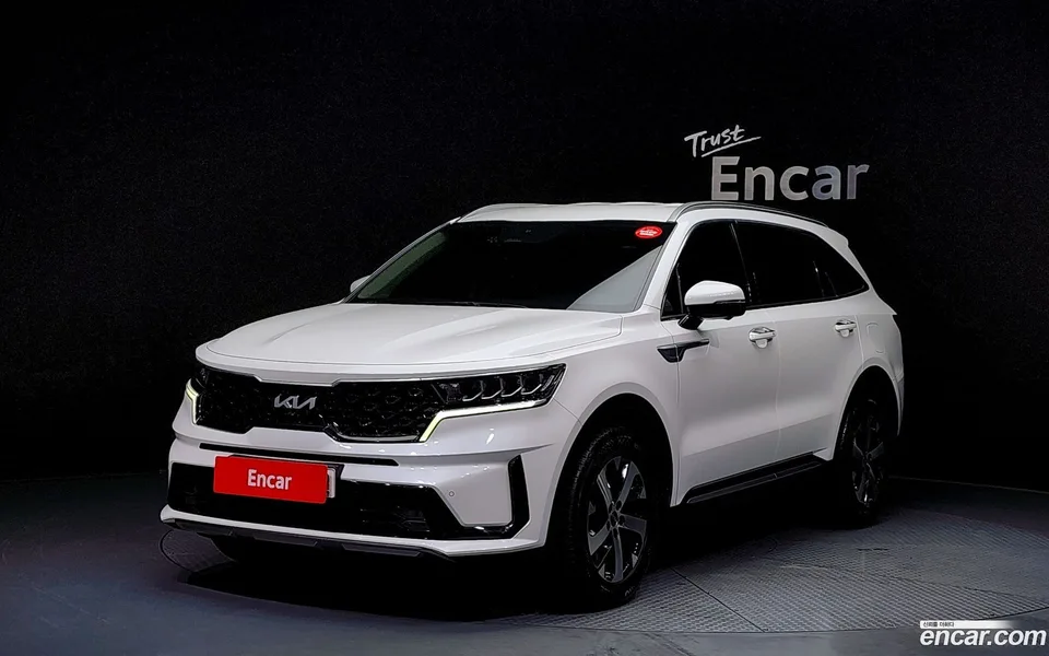 Kia Sorento 2.5T 2WD 2022 — фото 1, купить с доставкой в Москву