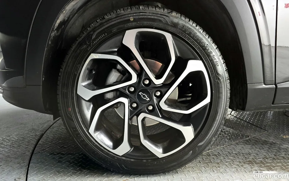 Chevrolet Trax Crossover 1.2 RS 2024 — миниатюра 2