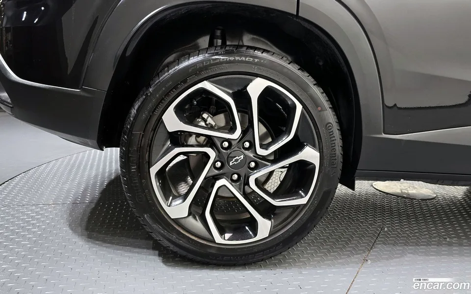 Chevrolet Trax Crossover 1.2 RS 2023 — миниатюра 2