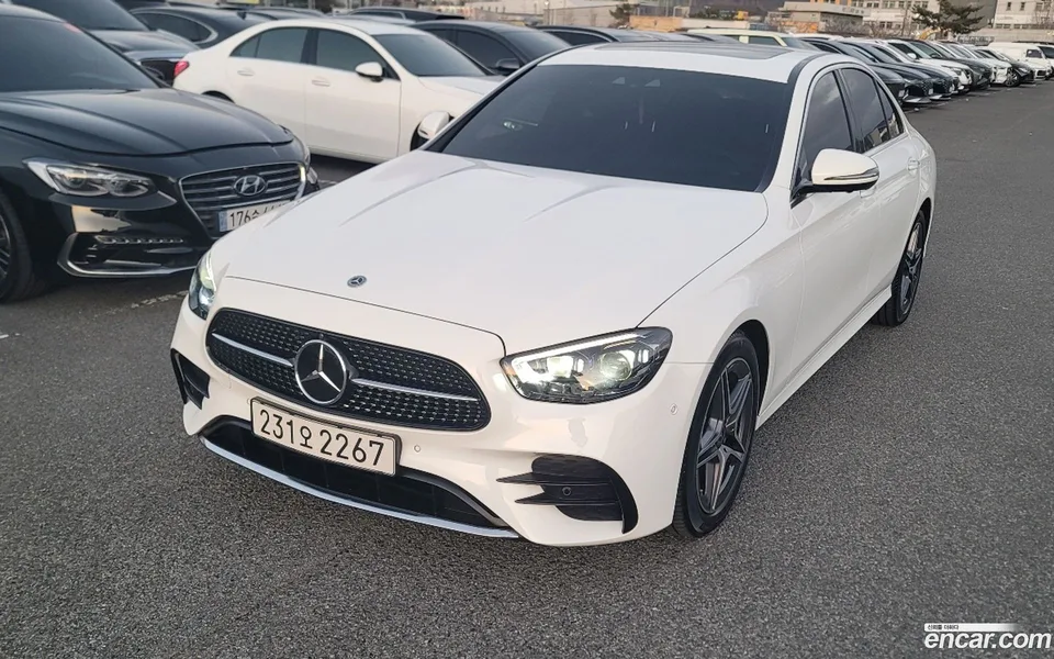 Mercedes-Benz E-Class E250 AMG Line 2023 — фото 1, купить с доставкой в Москву