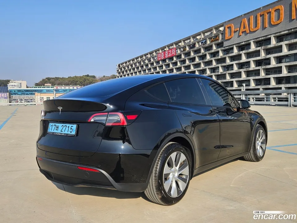 Tesla Model Y AWD 2022 — миниатюра 4