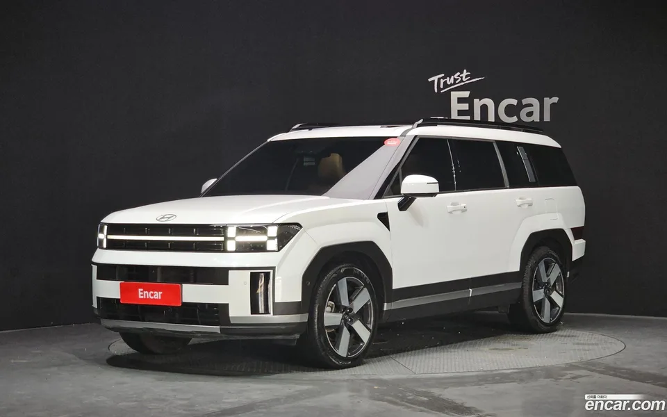 Hyundai SantaFe 2.5T 2WD 2024 — фото 1, купить с доставкой в Москву