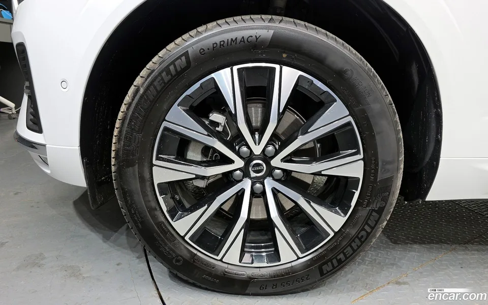 Volvo XC60 B5 2025 — миниатюра 2