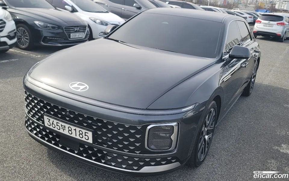 Hyundai Grandeur 3.5 2WD 2023 — фото 1, купить с доставкой в Москву