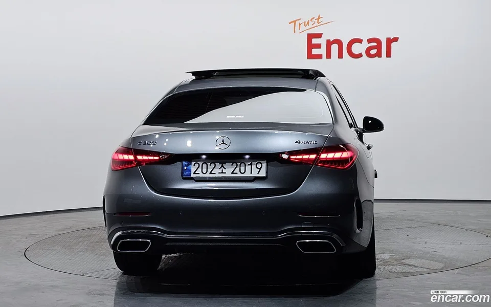 Mercedes-Benz C-Class C300 4MATIC AMG Line 2023 — миниатюра 4