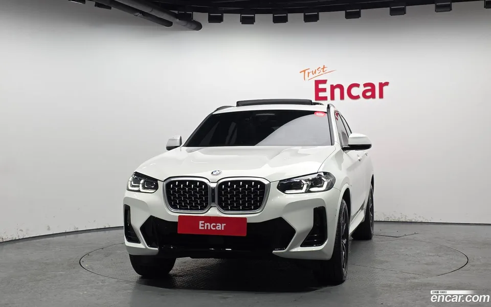 BMW X4 xDrive20i M 2024 — миниатюра 3
