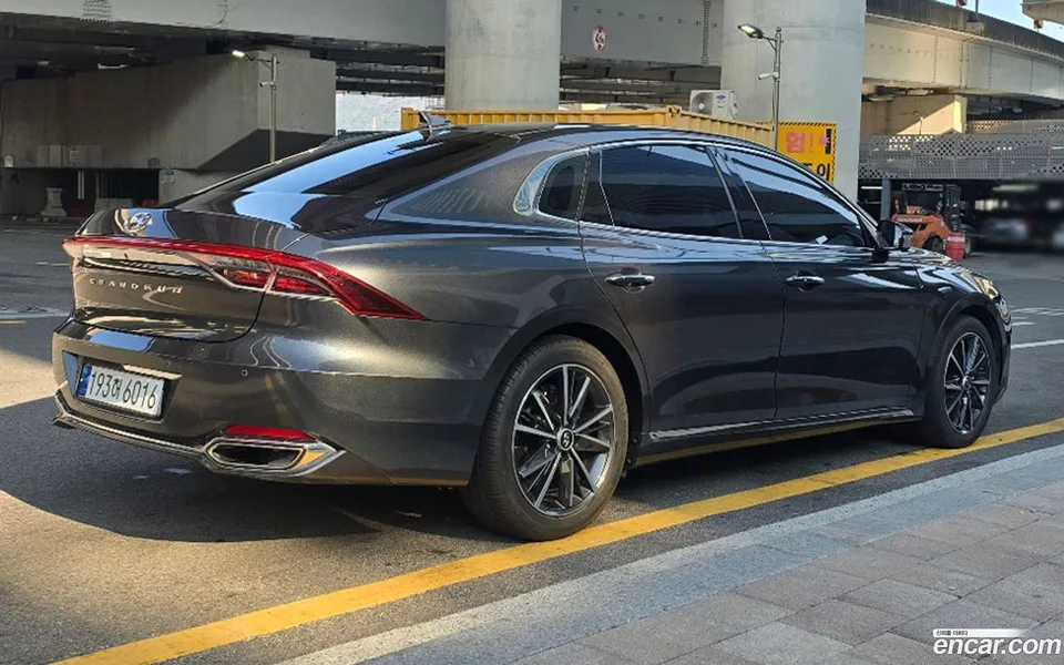 Hyundai Grandeur IG 2.5 2022 — thumbnail 3