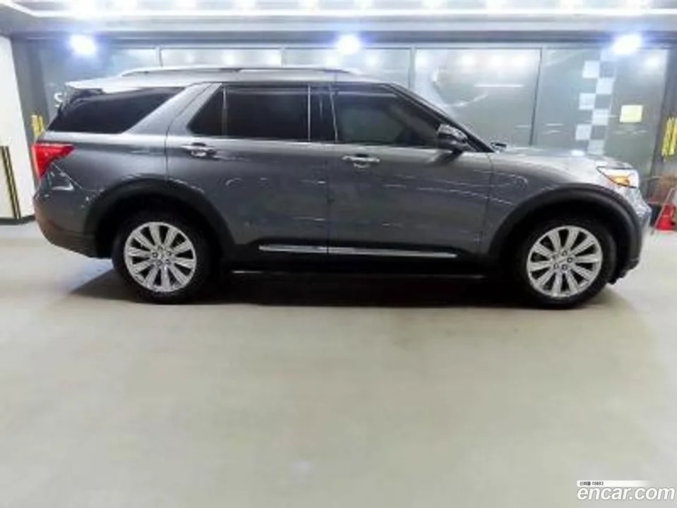 Ford Explorer 2.3 4WD 2023 — миниатюра 3