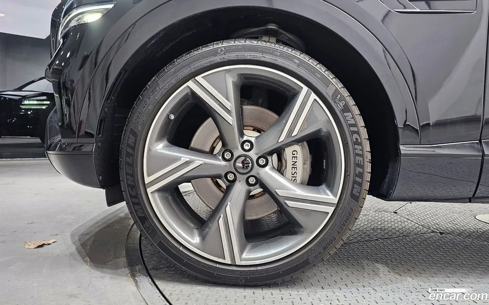 Genesis GV80 2.5T 2WD 2023 — миниатюра 2