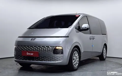 Hyundai Staria 2023 купить в Москве