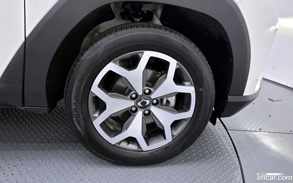 KG Mobility Torres 1.5 4WD 2023 — миниатюра 5