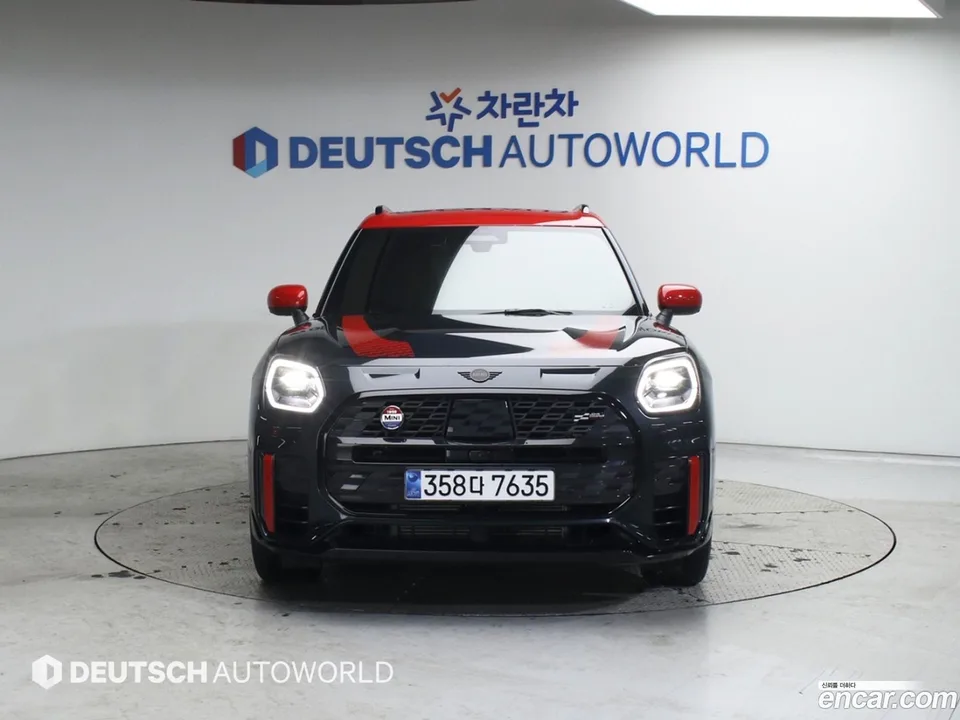 MINI Cooper S Countryman ALL4 JCW 2025 — миниатюра 3