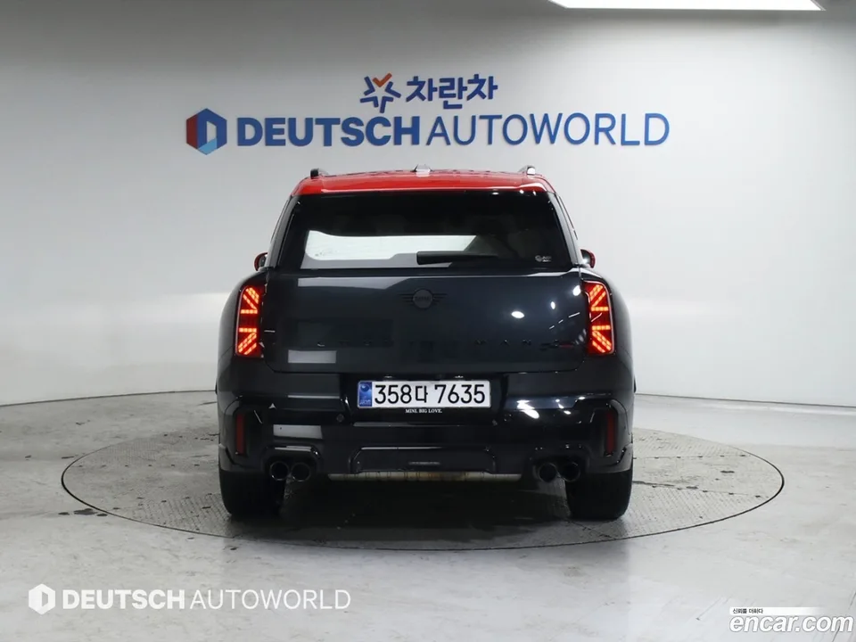 MINI Cooper S Countryman ALL4 JCW 2025 — миниатюра 4