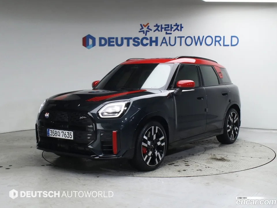 MINI Cooper S Countryman ALL4 JCW 2025 — фото 1, купить с доставкой в Москву