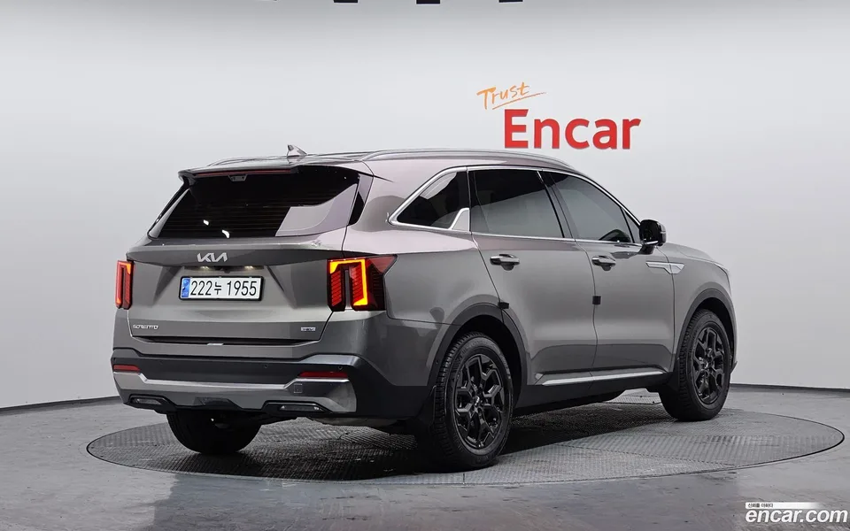 Kia Sorento HEV 1.6 2WD 2023 — миниатюра 2