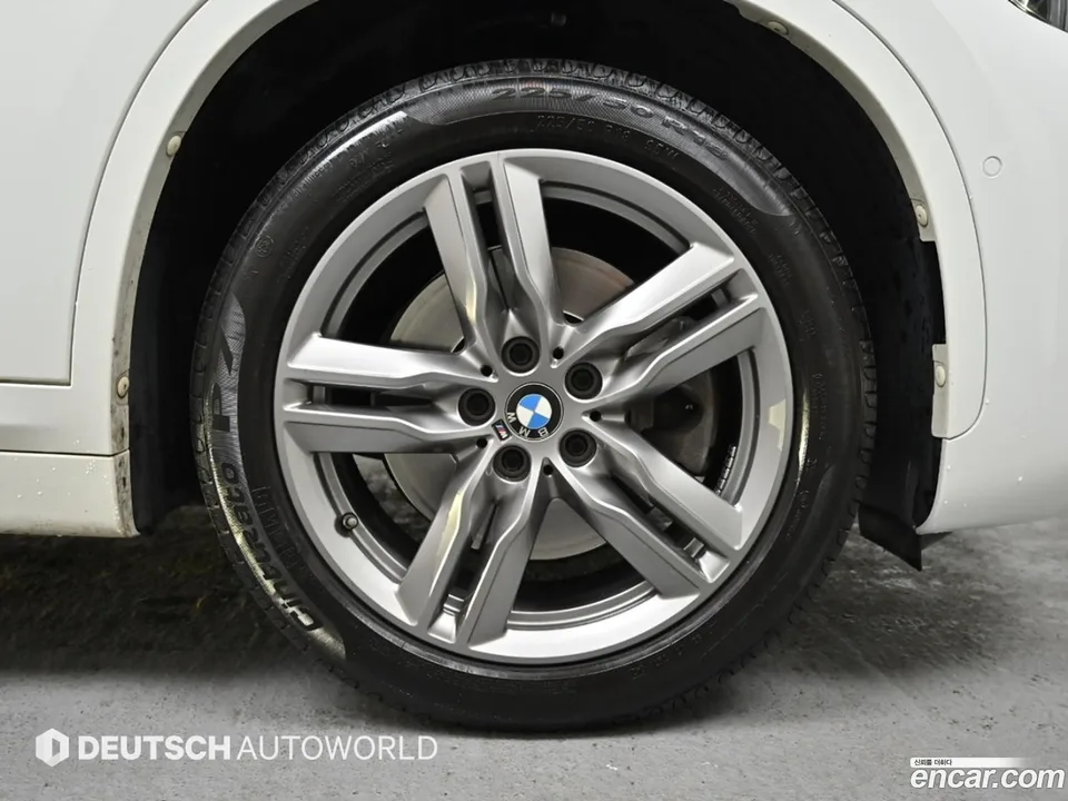BMW X1 xDrive 20i M 2022 — миниатюра 5
