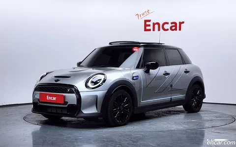 MINI Cooper S 2024 купить в Москве