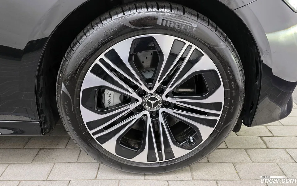 Mercedes-Benz E-Class E350e 4MATIC 2025 — миниатюра 2