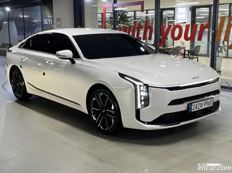 Kia K8 2.5 2WD 2025 — фото 1, купить с доставкой в Москву