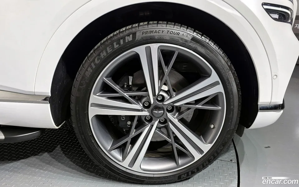 Genesis GV80 Coupe 2.5T AWD 2024 — миниатюра 2