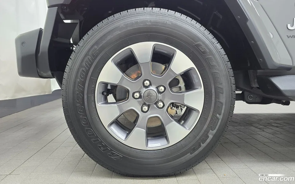 Jeep Wrangler 2.0 4 2023 — миниатюра 2