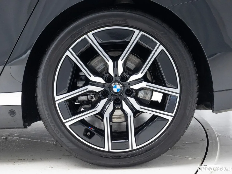 BMW 7 Series 740d xDrive M 2025 — миниатюра 2