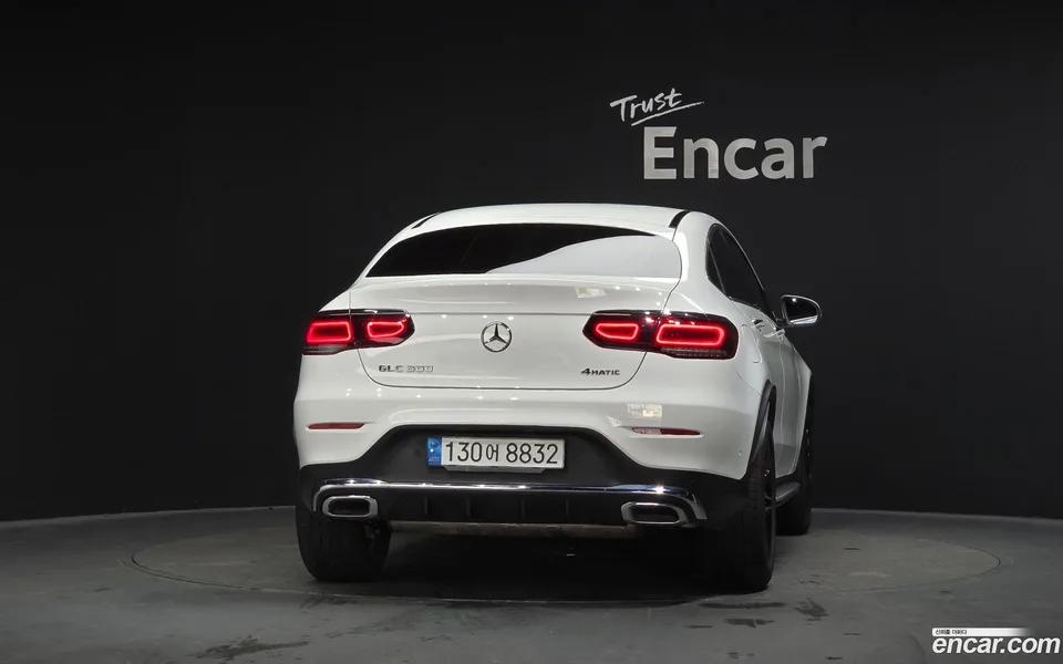 Mercedes-Benz GLC-Class GLC300 4MATIC 2023 — миниатюра 4