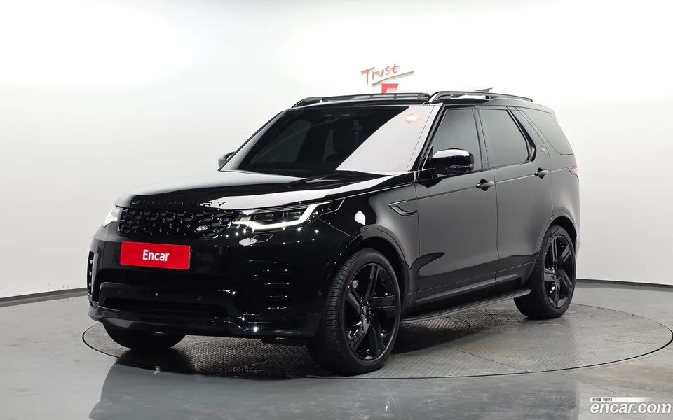 Land Rover Discovery P360 HSE 2025 — фото 1, купить с доставкой в Москву