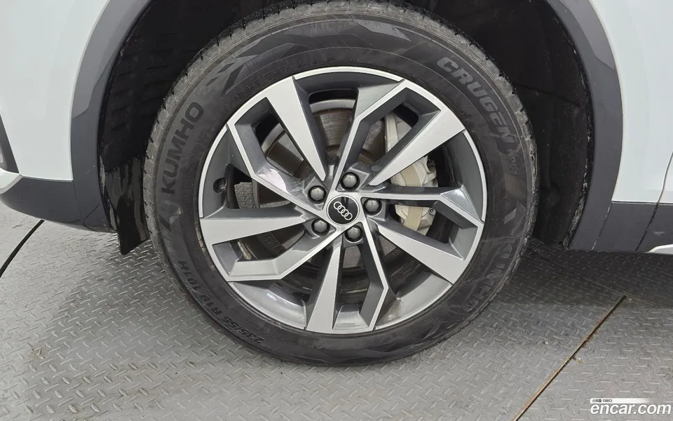 Audi Q5 45 TFSI 2022 — миниатюра 2