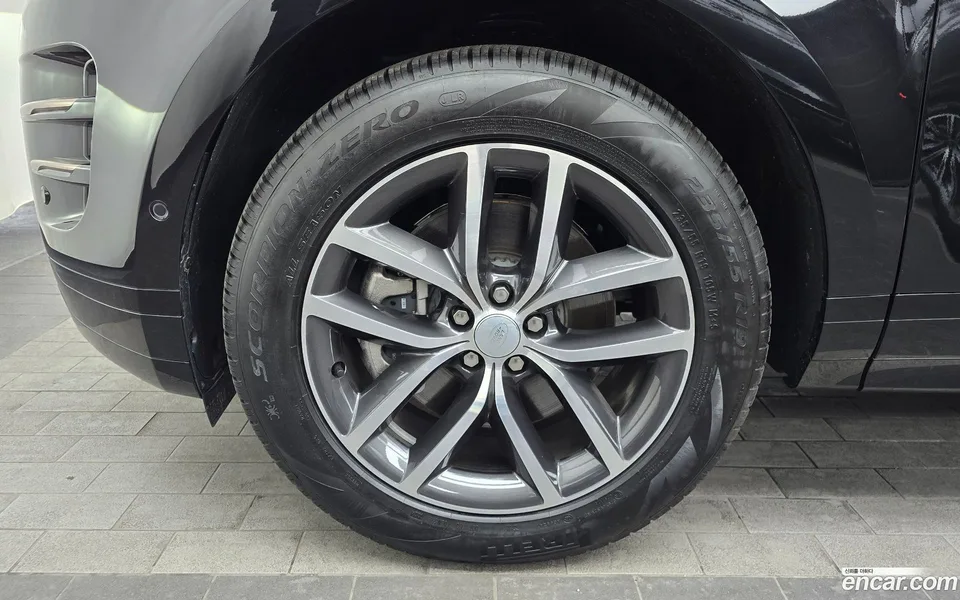 Land Rover Range Rover Evoque P250 SE 2025 — миниатюра 2