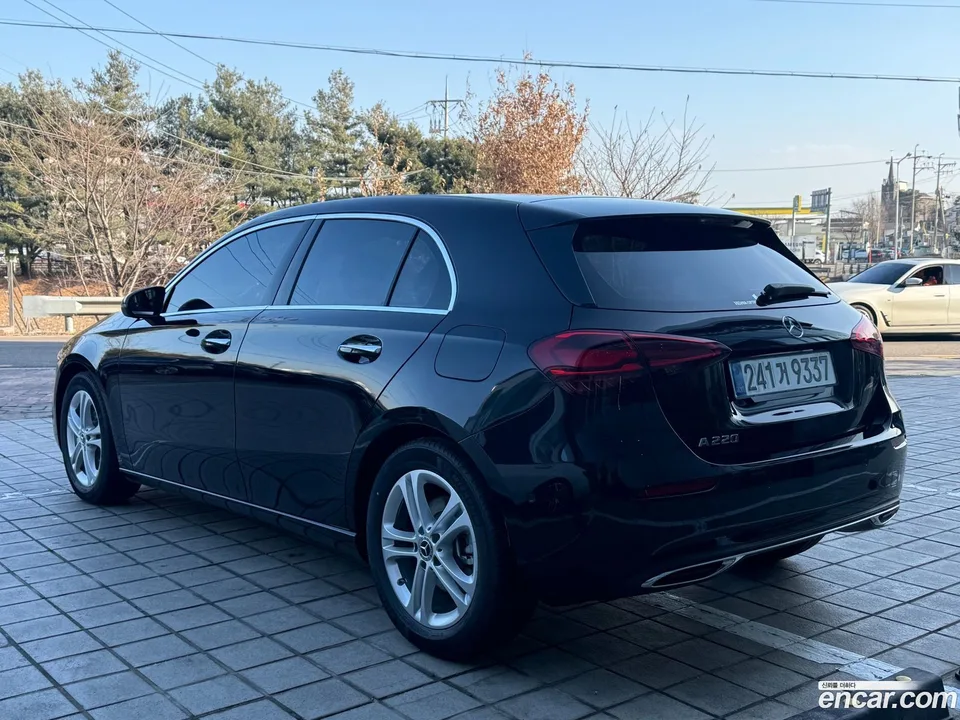 Mercedes-Benz A-Class A220 2026 — фото 1, купить с доставкой в Москву