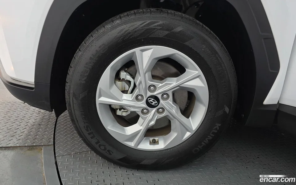 Hyundai Tucson 2.0 4WD 2022 — миниатюра 2