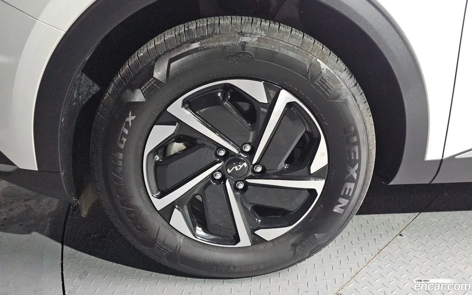 Kia Sportage Hybrid 2WD 2024 — миниатюра 5