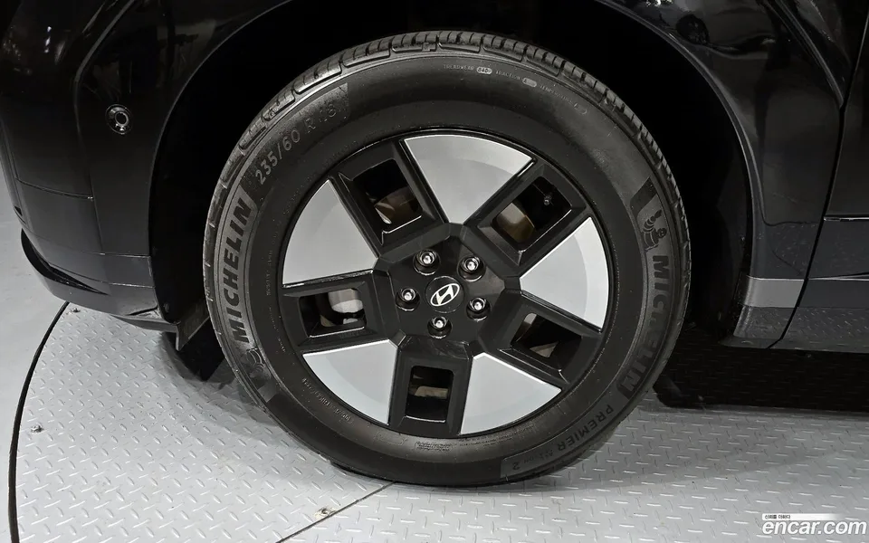 Hyundai SantaFe HEV 1.6 2WD 2023 — миниатюра 2