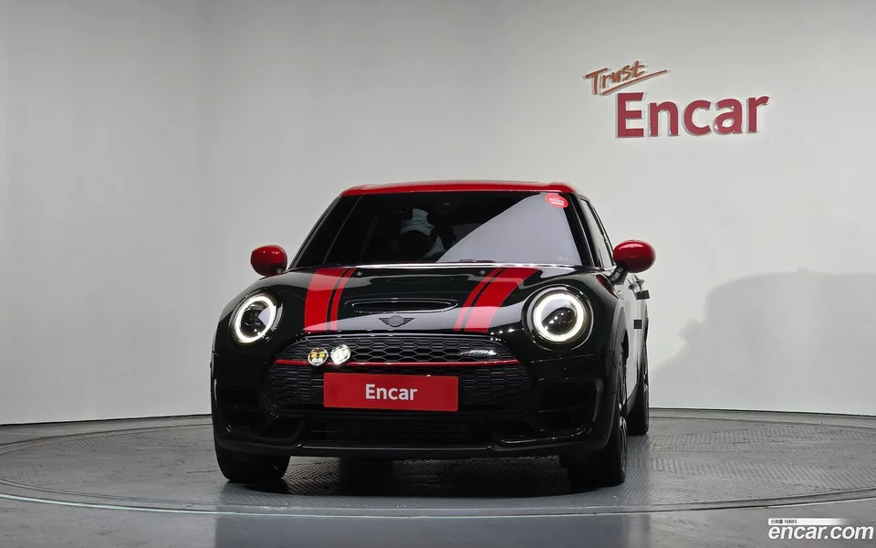 MINI Cooper S Clubman JCW 2023 — миниатюра 3