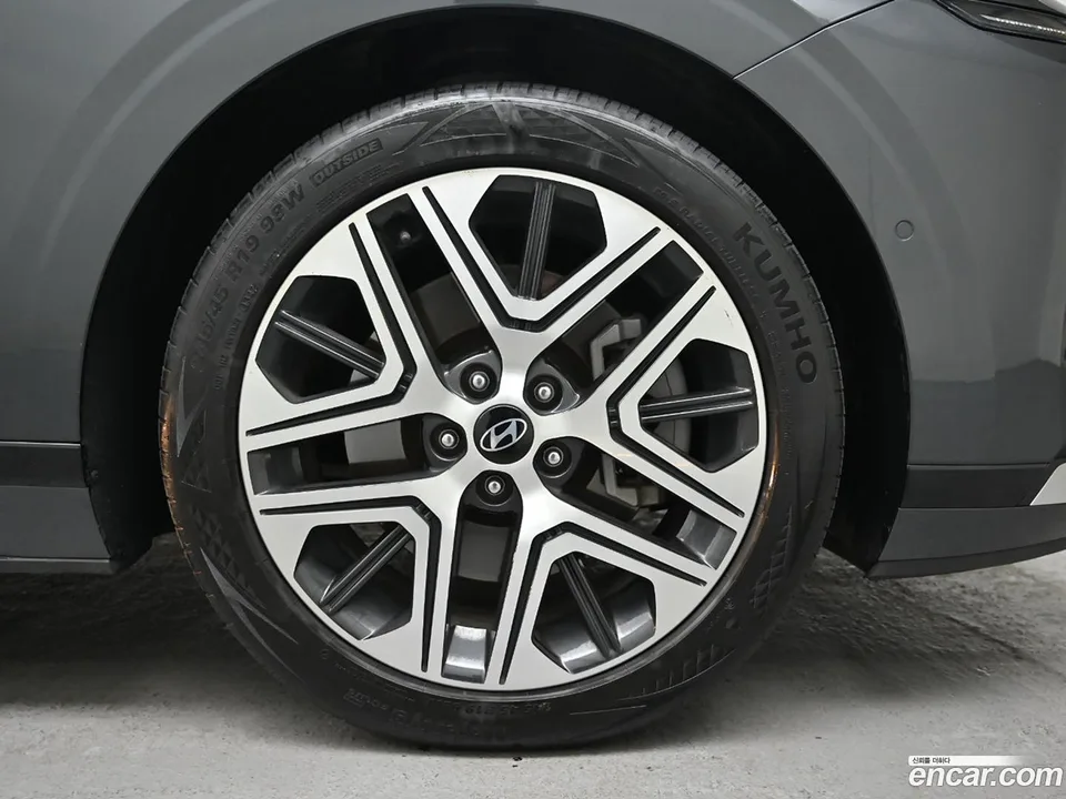 Hyundai Grandeur 3.5 4WD 2023 — миниатюра 2