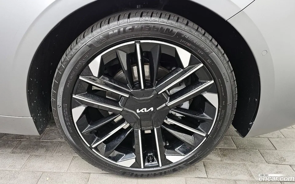 Kia K8 Hybrid 2025 — миниатюра 2