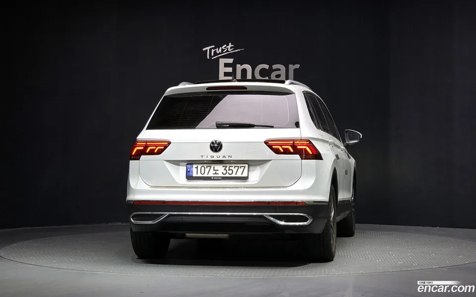 Volkswagen Tiguan Allspace 2.0 TSI 2022 — миниатюра 4