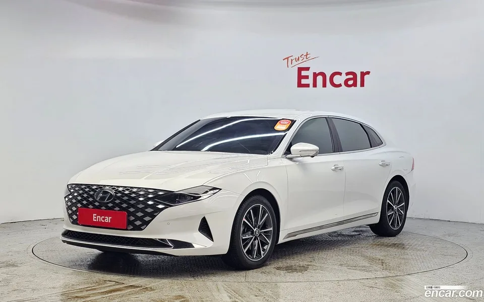 Hyundai Grandeur IG 2.5 2022 — фото 1, купить с доставкой в Москву
