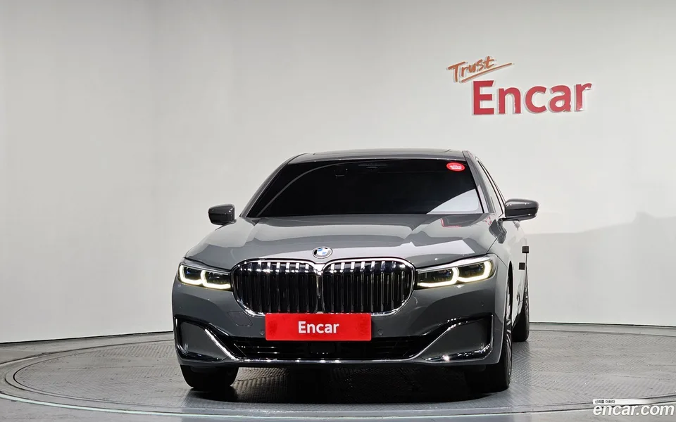 BMW 7 Series 740i 2022 — миниатюра 3