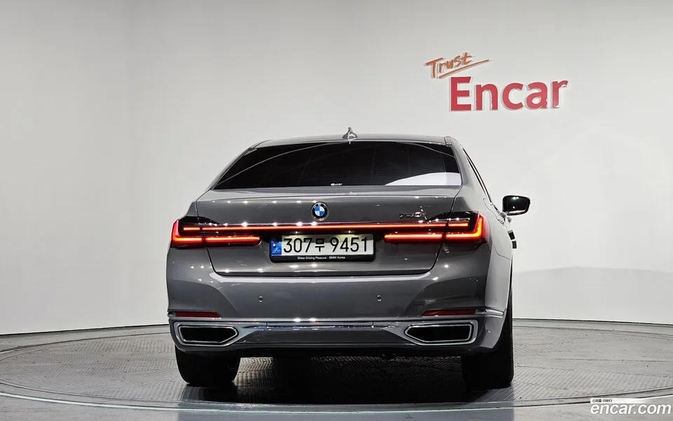 BMW 7 Series 740i 2022 — миниатюра 4