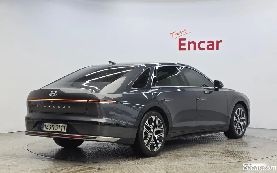 Hyundai Grandeur 3.5 4WD 2022 — фото 1, купить с доставкой в Москву
