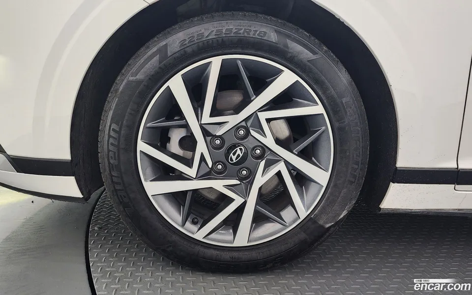 Hyundai Grandeur 2.5 2WD 2023 — миниатюра 5