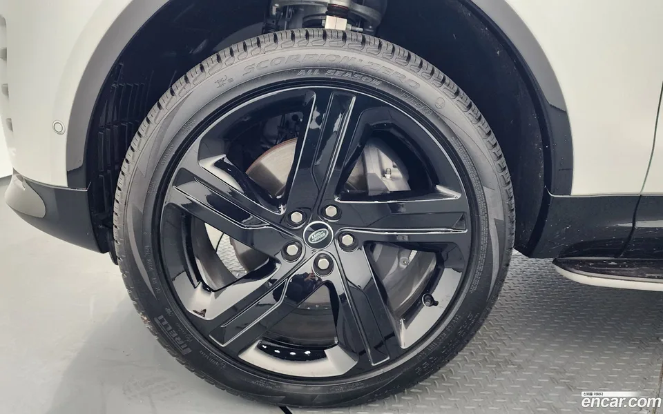 Land Rover Discovery P360 HSE 2025 — миниатюра 2