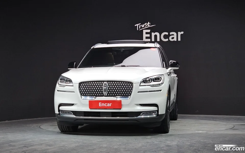 Lincoln Aviator 3.0 AWD 2022 — миниатюра 3