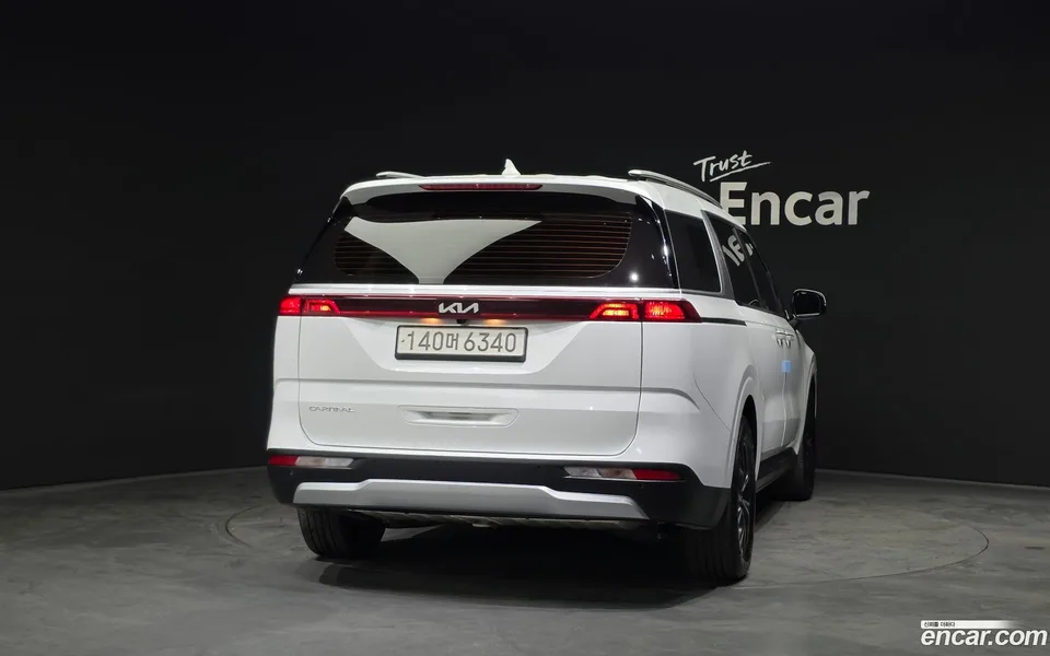 Kia Carnival 9 2022 — thumbnail 4