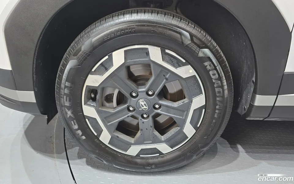Hyundai SantaFe 2.5T 2WD 2024 — миниатюра 5