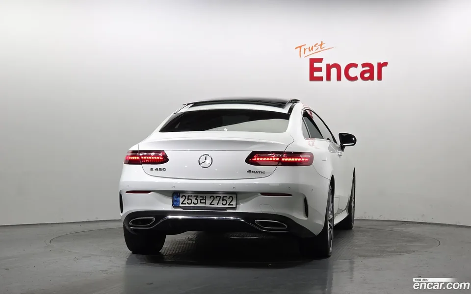 Mercedes-Benz E-Class E450 4MATIC 2022 — миниатюра 4